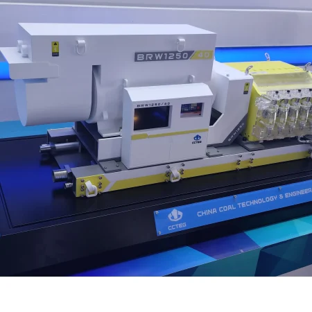 Pump Station Model, 1m Long with Dynamic Piston Movement, LCD Screen Display and Remote Control Operation
